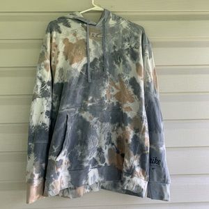Over sized Nike hoodie